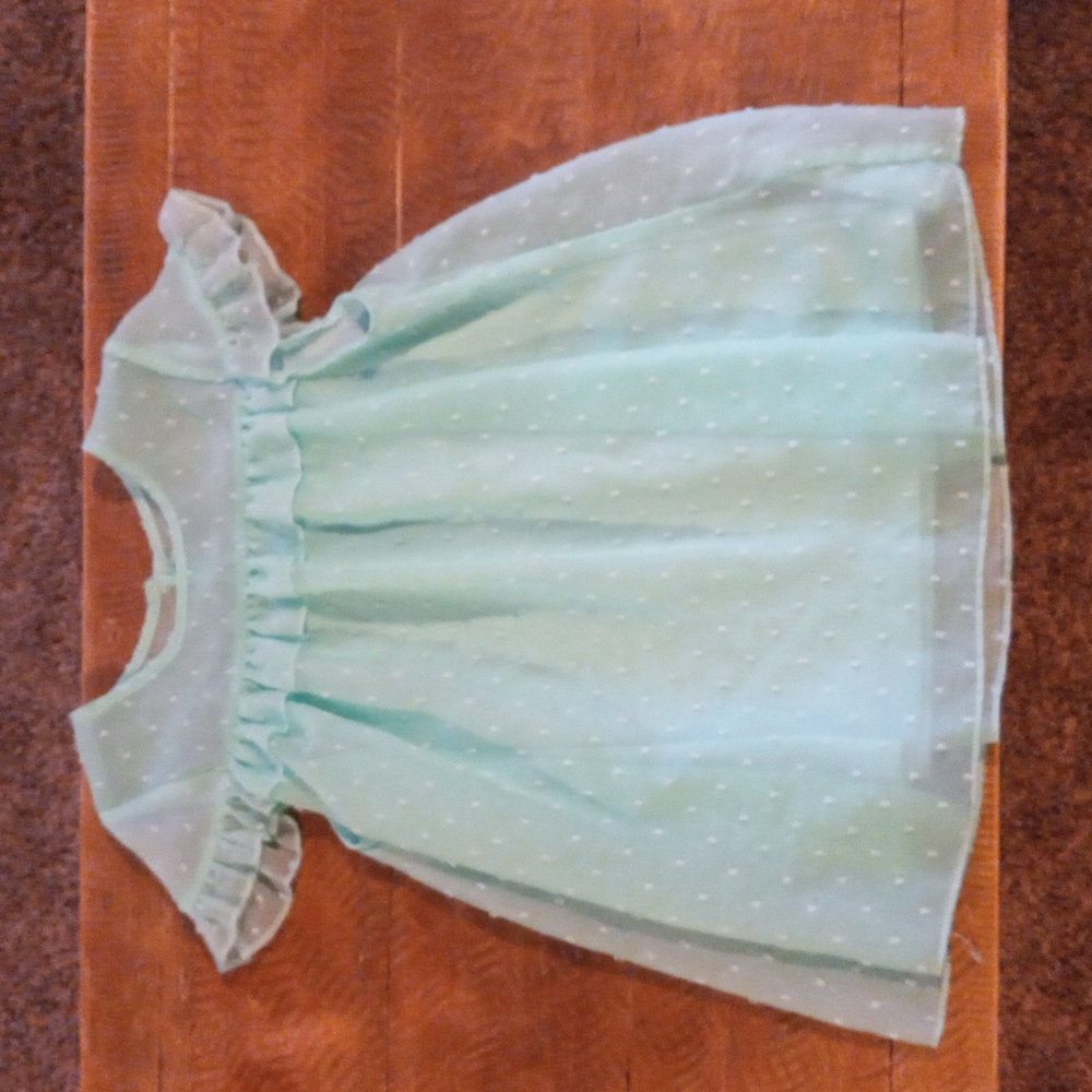Lacy teal top